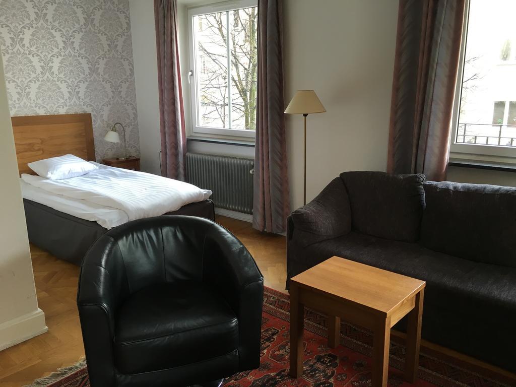 First Hotel City Ескилстуна Екстериор снимка