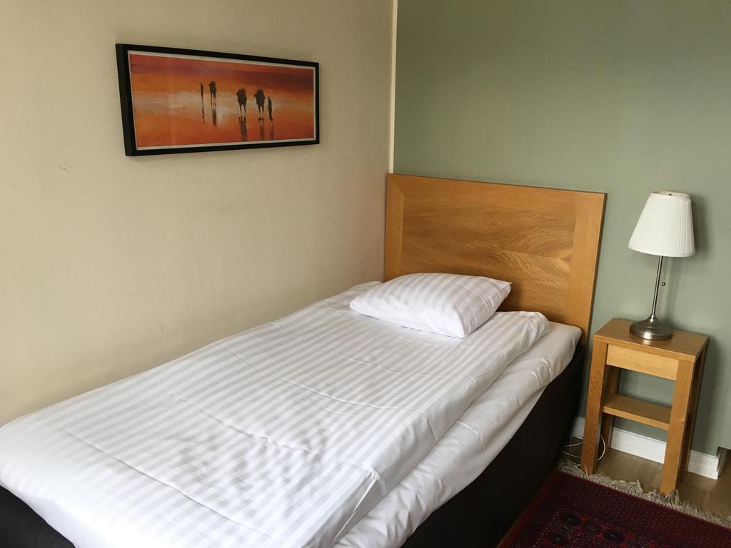 First Hotel City Ескилстуна Екстериор снимка