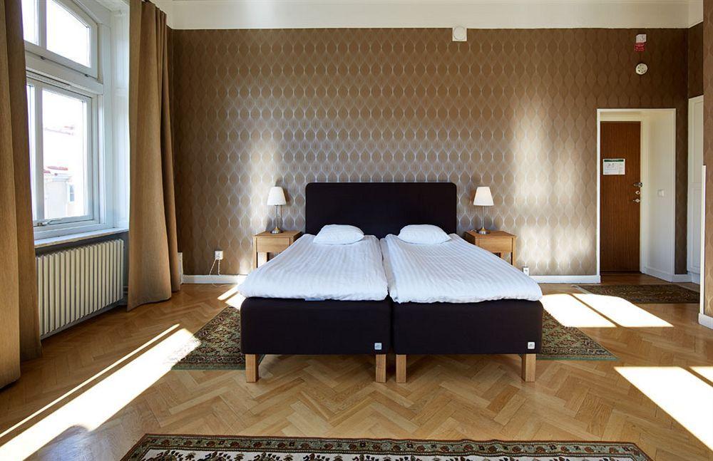 First Hotel City Ескилстуна Екстериор снимка