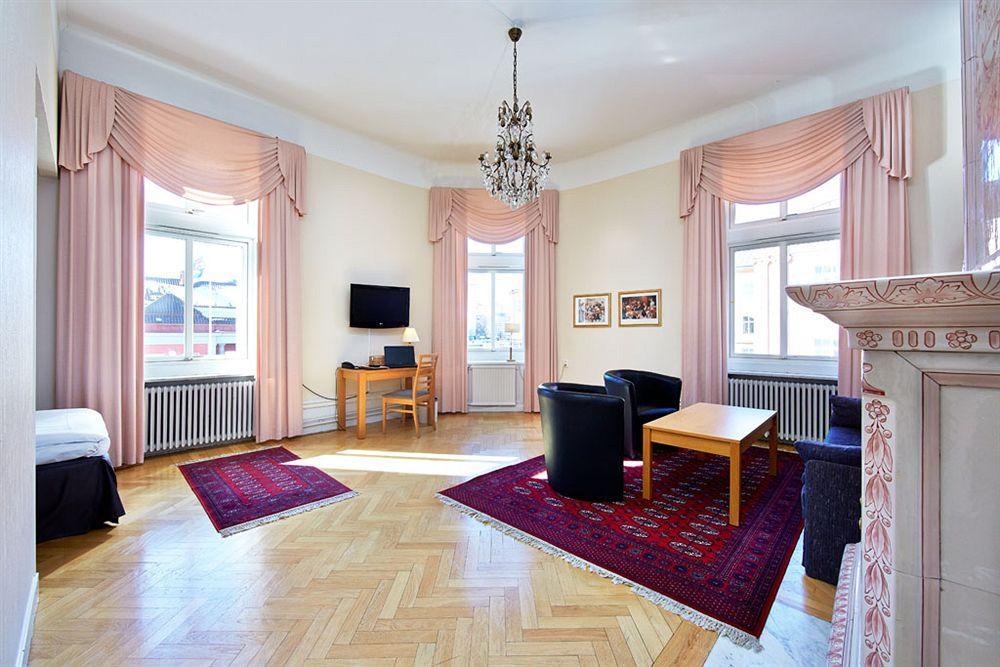 First Hotel City Ескилстуна Екстериор снимка