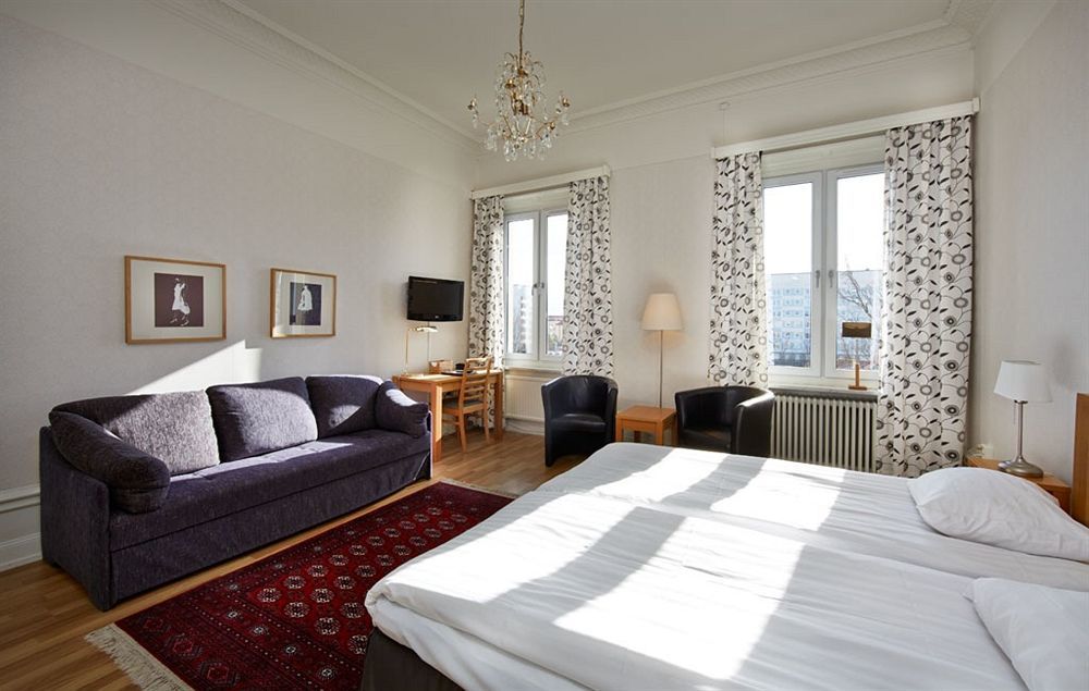 First Hotel City Ескилстуна Екстериор снимка