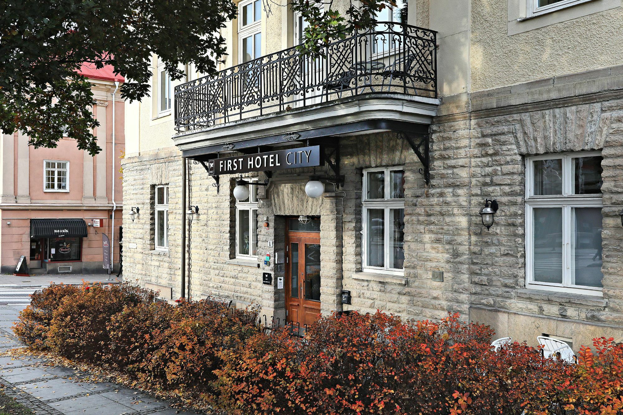 First Hotel City Ескилстуна Екстериор снимка